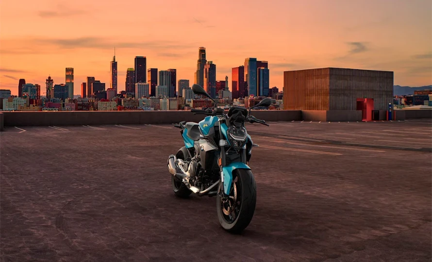 bmw-motorrad.f-900-r.foto49358_890