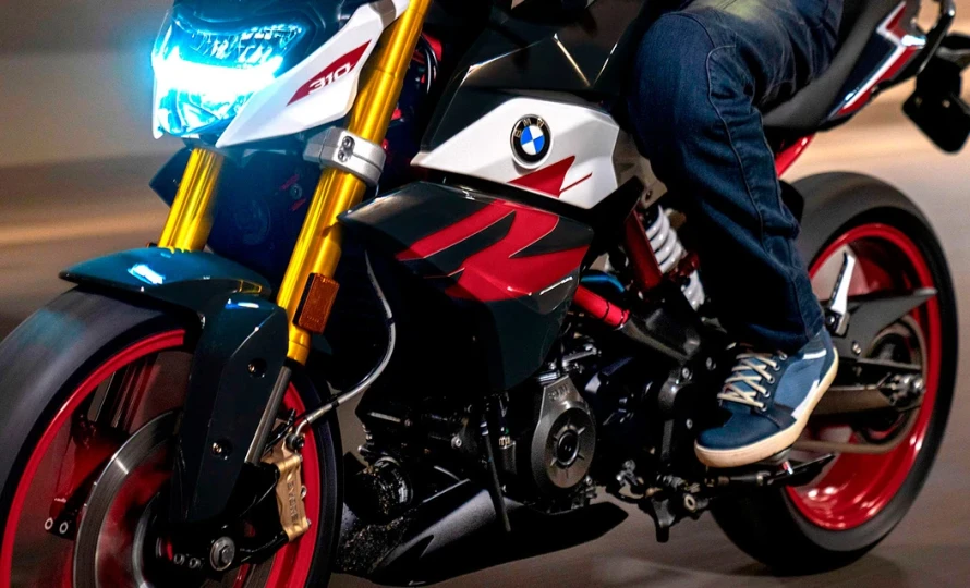 bmw-motorrad.g-310-r.foto49371_890