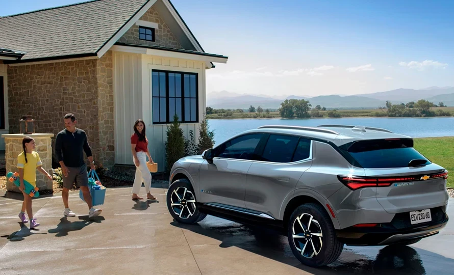 gallery-Equinox EV-image-4