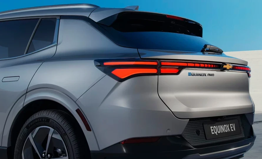 gallery-Equinox EV-image-5