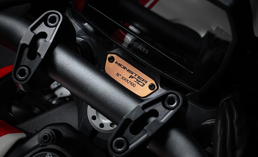 ducati.monster-100.foto50436_890