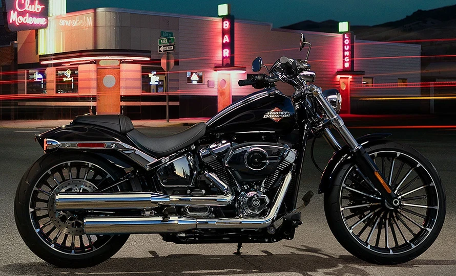harley-davidson.breakout.foto49151_890