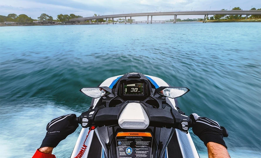 kawasaki.jet-ski-stx-160x.foto49527_890