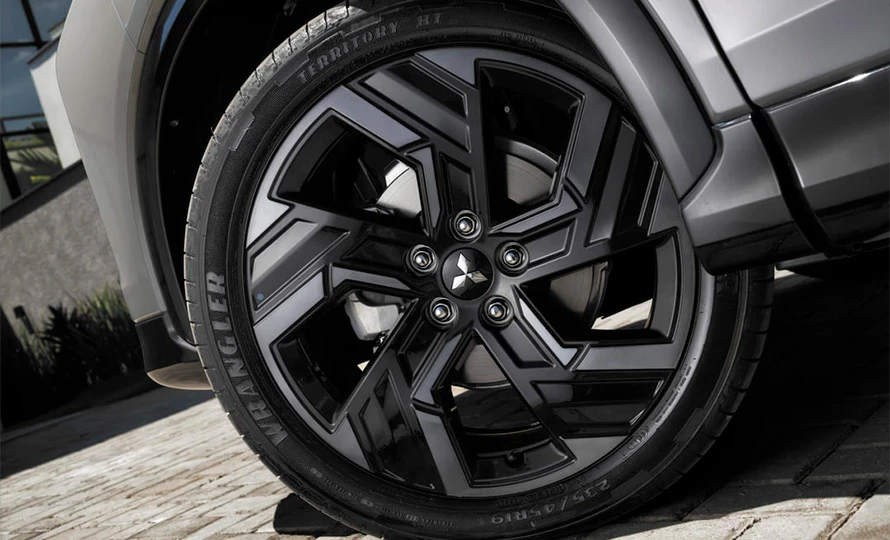 mitsubishi.eclipse-cross.foto49616_890