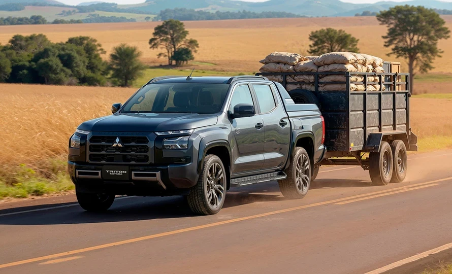 mitsubishi.nova-triton.foto49589_890