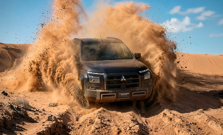 mitsubishi.nova-triton.foto49590_890