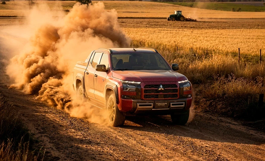 mitsubishi.nova-triton.foto49591_890