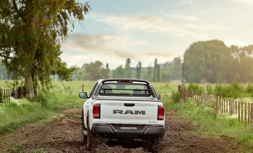 ram.dakota.foto49461_890