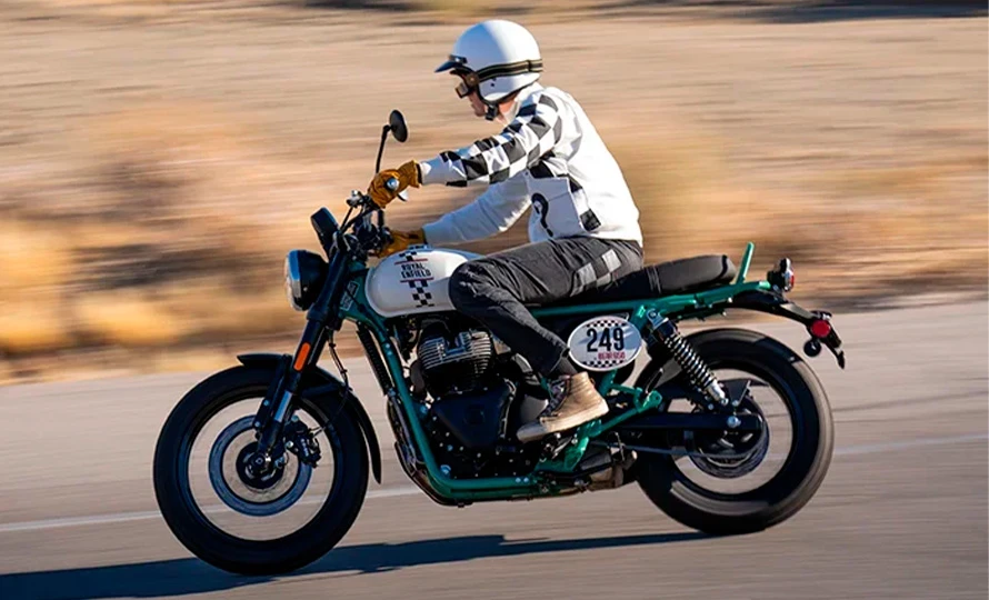 royal-enfield.bear-650.foto49266_890