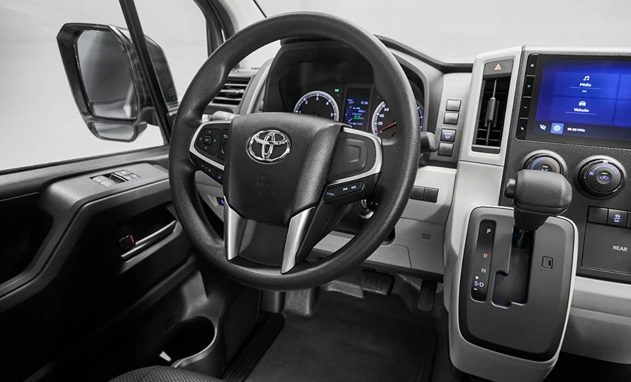 toyota.hiace.foto49107_890