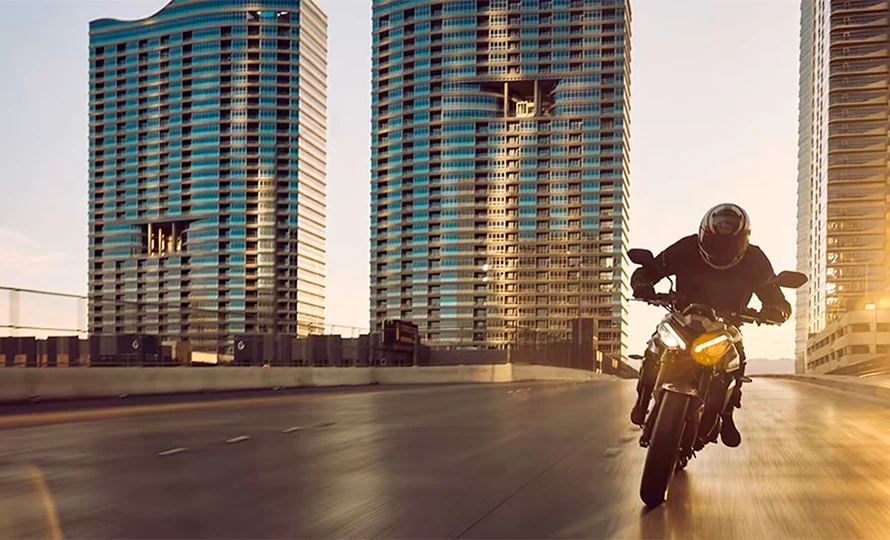 triumph.street-triple-765.foto49140_890