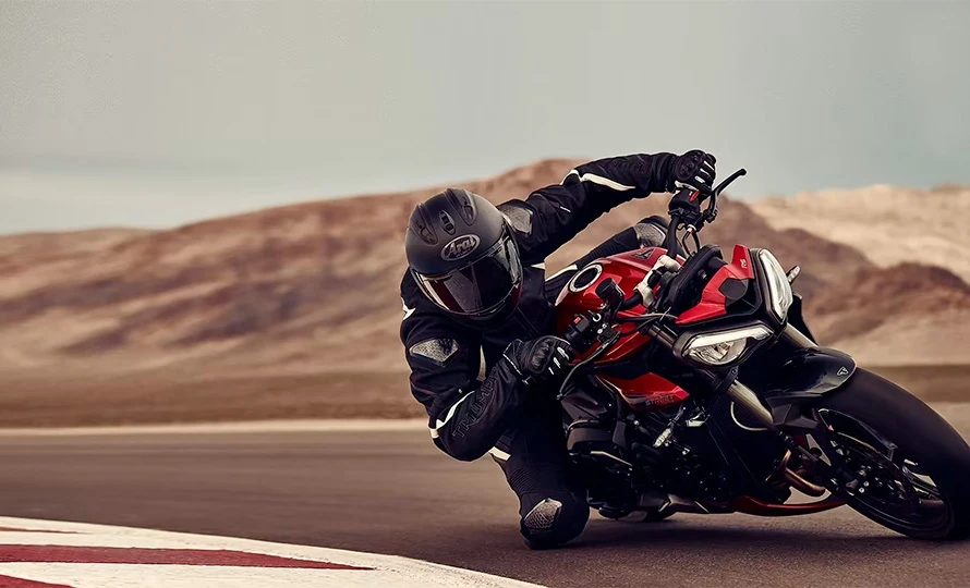 triumph.street-triple-765.foto49141_890