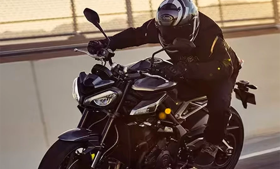 triumph.street-triple-765.foto49142_890