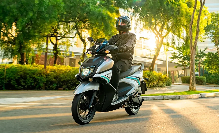 yamaha.yamaha-zr-hybrid-connected.foto49750_890