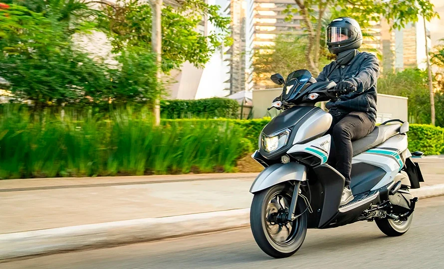 yamaha.yamaha-zr-hybrid-connected.foto49751_890